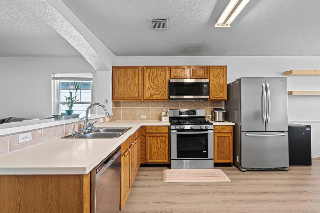 Photo of 2211 Pine Croft Drive