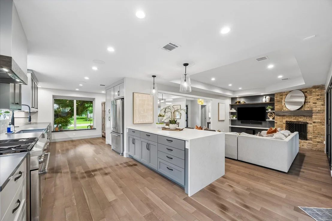 Photo of 339 Wycliffe Drive