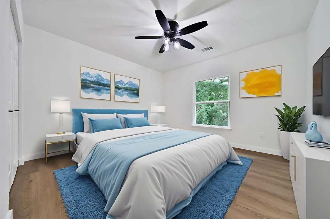 Photo of 70 Breezy Point Place