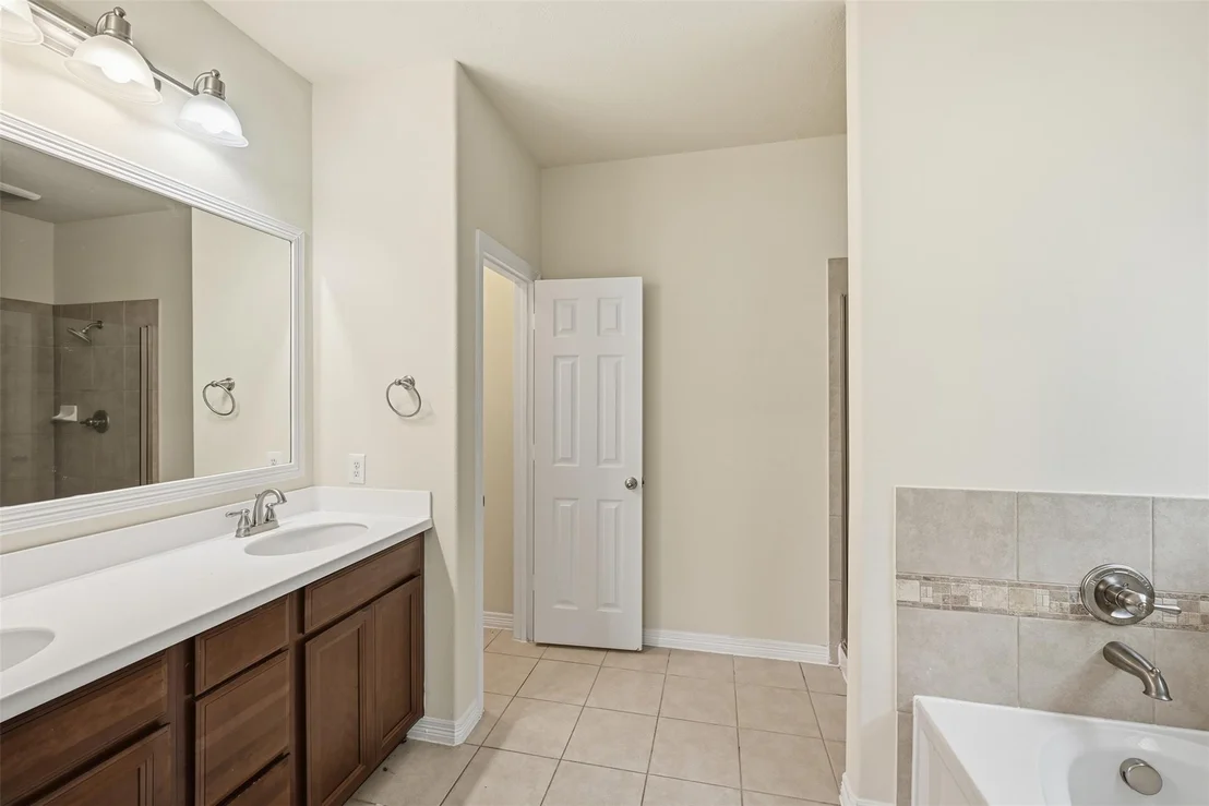 Photo of 4202 Misty Waters Lane