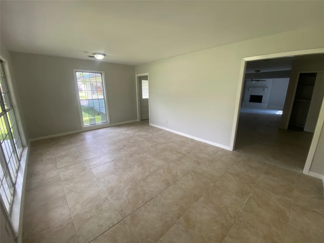 Photo of 4220 Redwood Drive