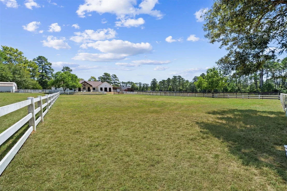 Photo of 46509 Mcgill Road