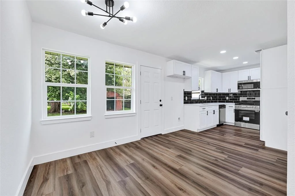 Photo of 3304 Thornwood Drive