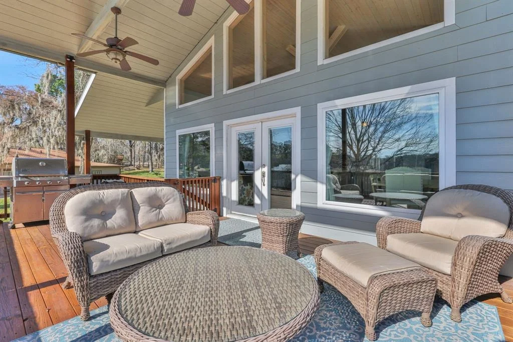 Photo of 221 Harbour Row Drive