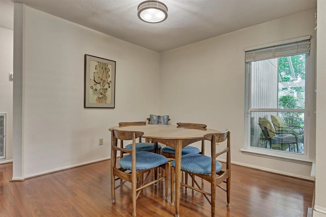 Photo of 2 Rock Pine Court