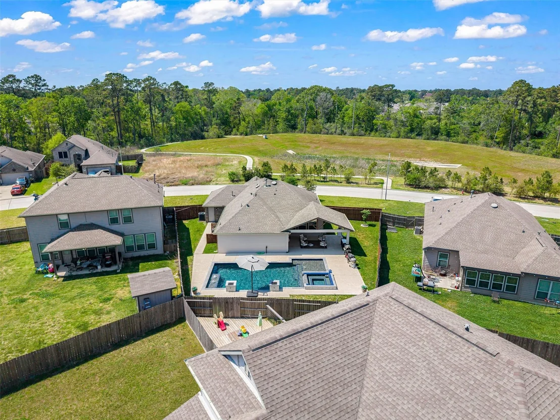 Photo of 16010 Dockside Street