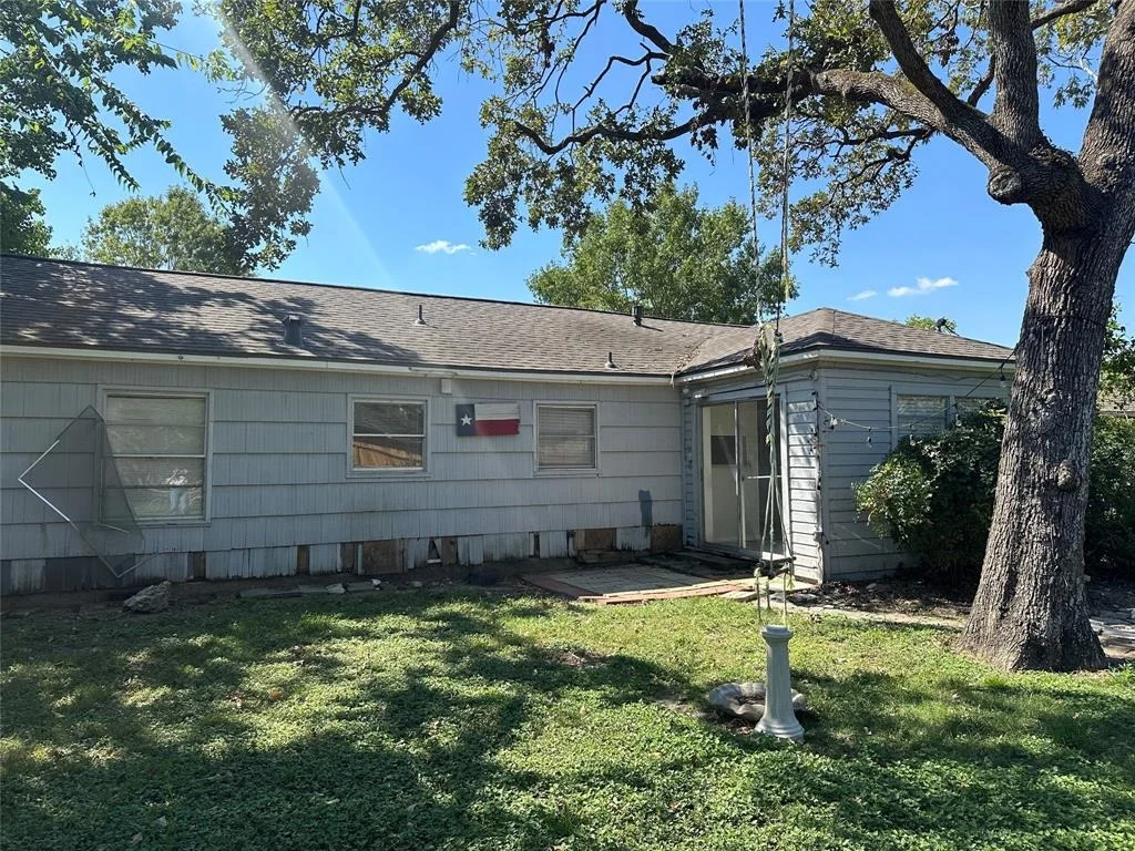 Photo of 1842 Chantilly Lane