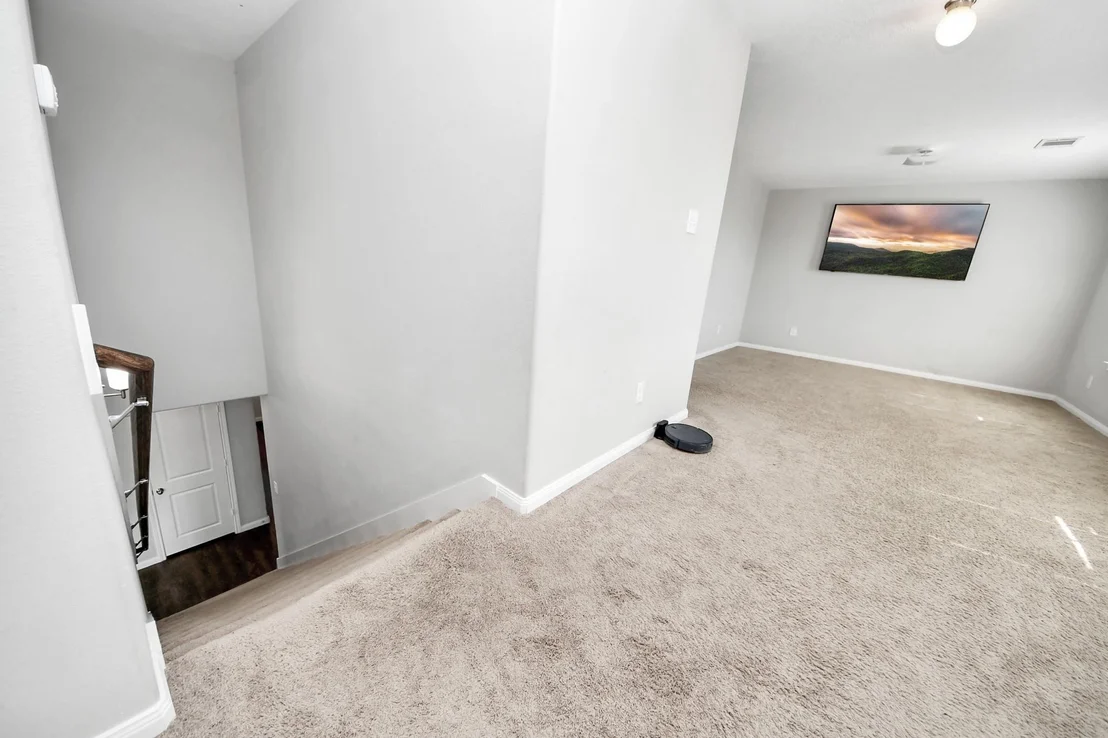 Photo of 696 Road 5105