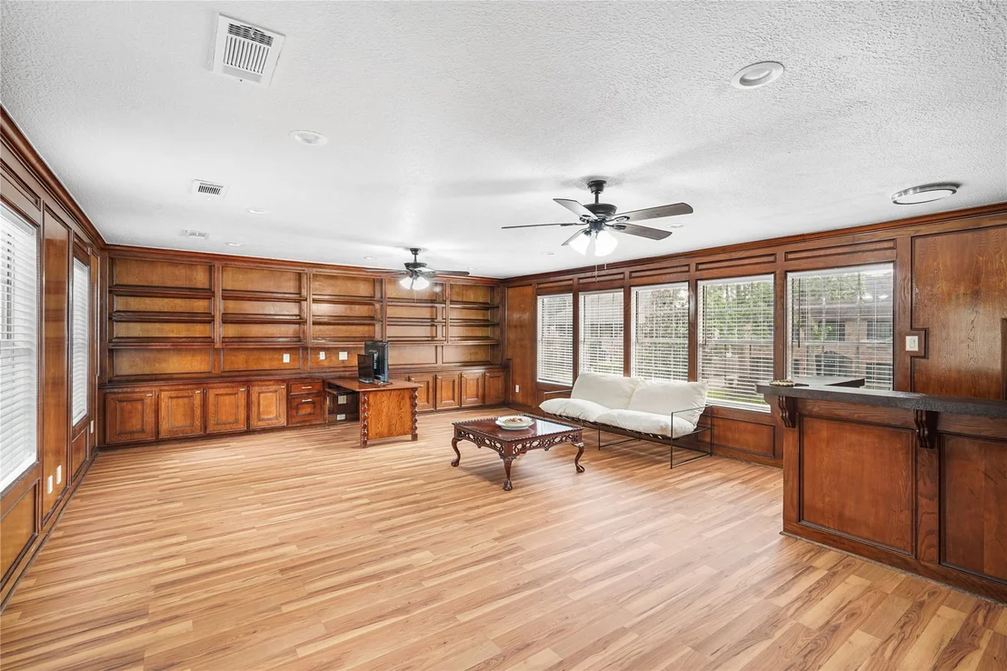 Photo of 15027 Walters Road