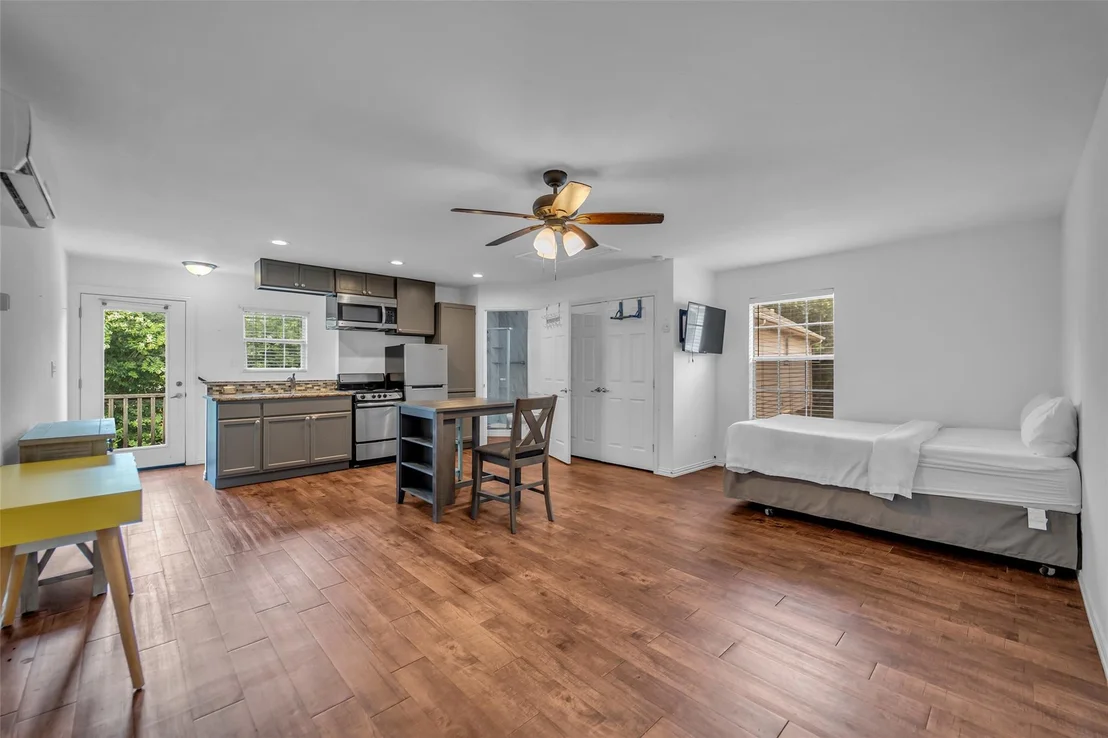 Photo of 21327 Park Bishop Drive