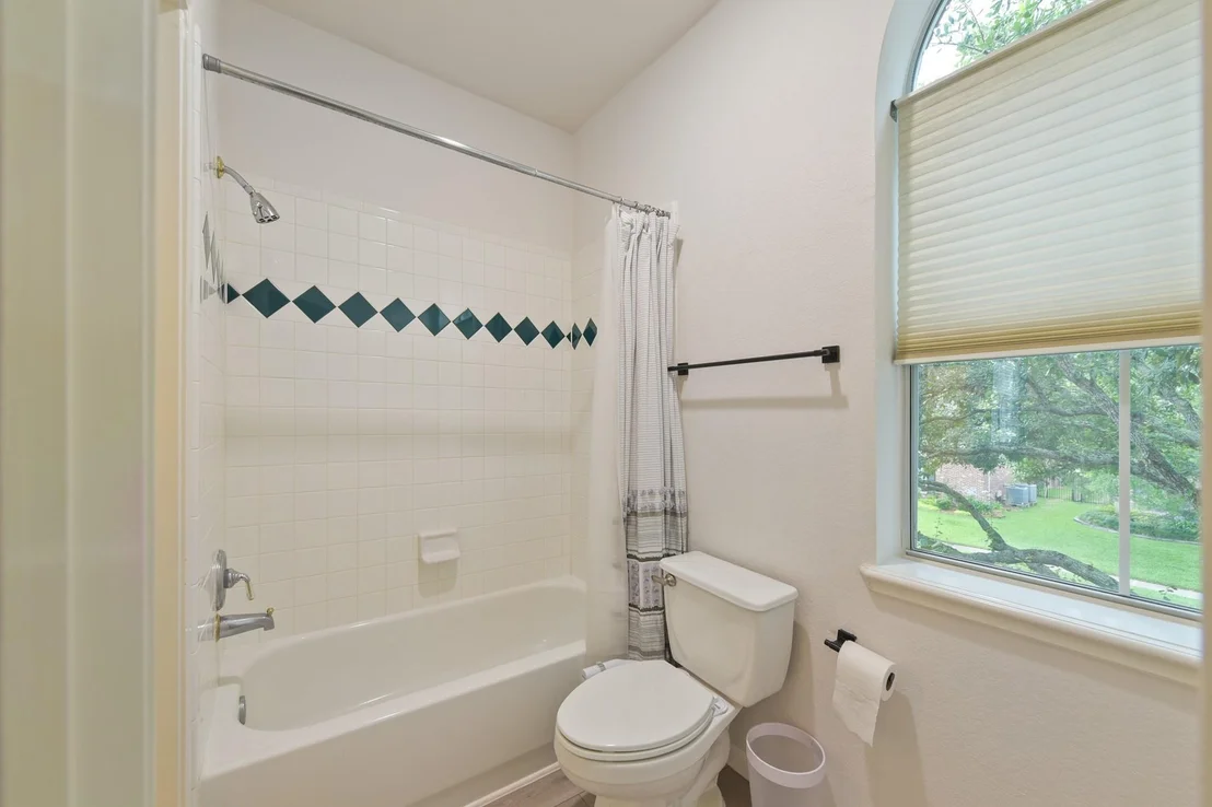 Photo of 2610 W Bainbridge Circle