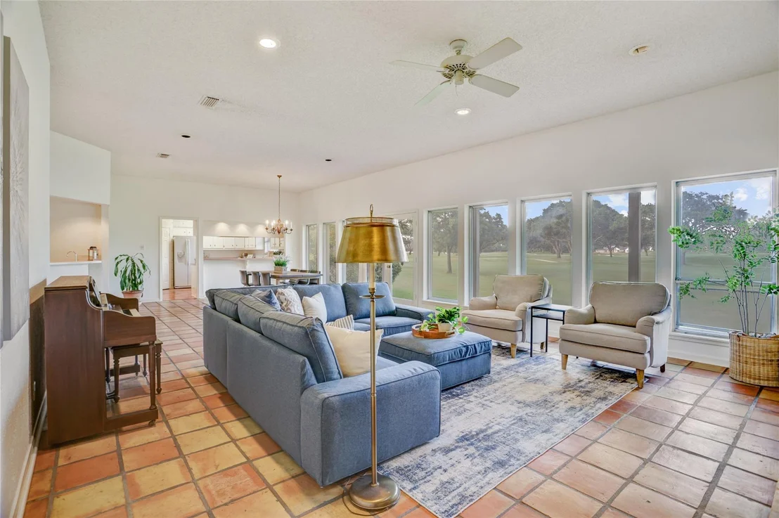 Photo of 44 Crestwood Circle