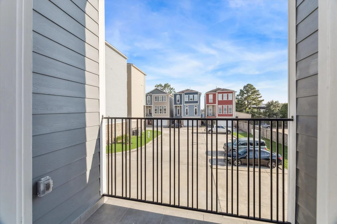 Photo of 2122 Oatfield Drive
