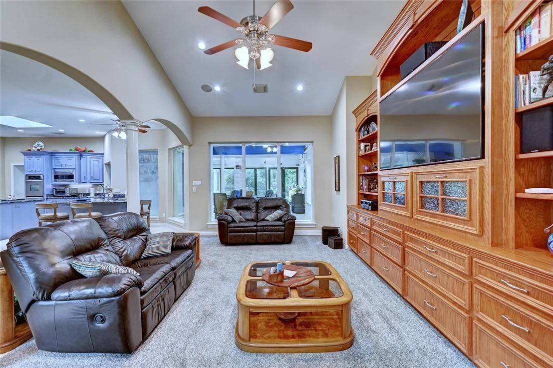 Photo of 9526 Deer Path Lane