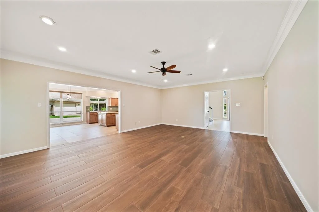 Photo of 2123 Riverside Drive