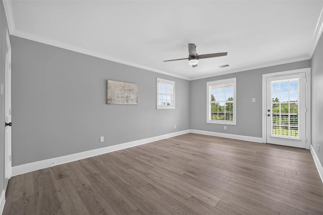 Photo of 139 Laurel Cove W