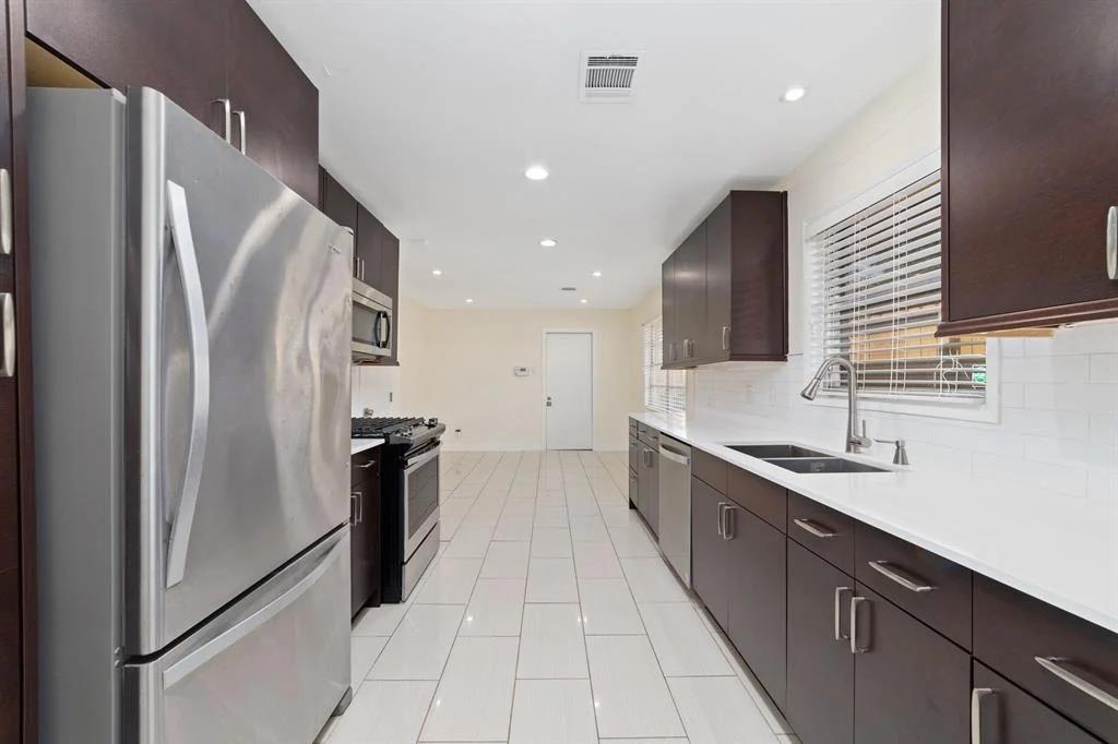 Photo of 6234 Shadow Crest Street