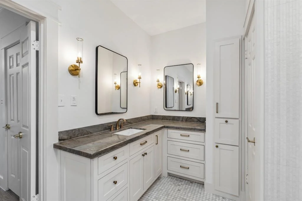Photo of 407 Sandy Bluff