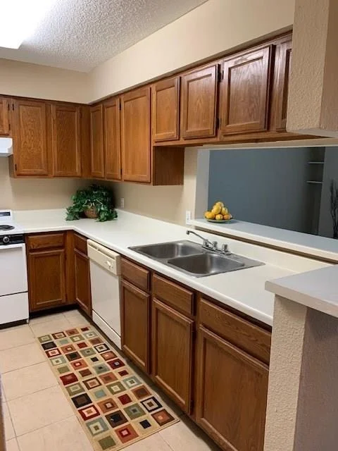 Photo of Unit 262C at 2501 Gulf Freeway