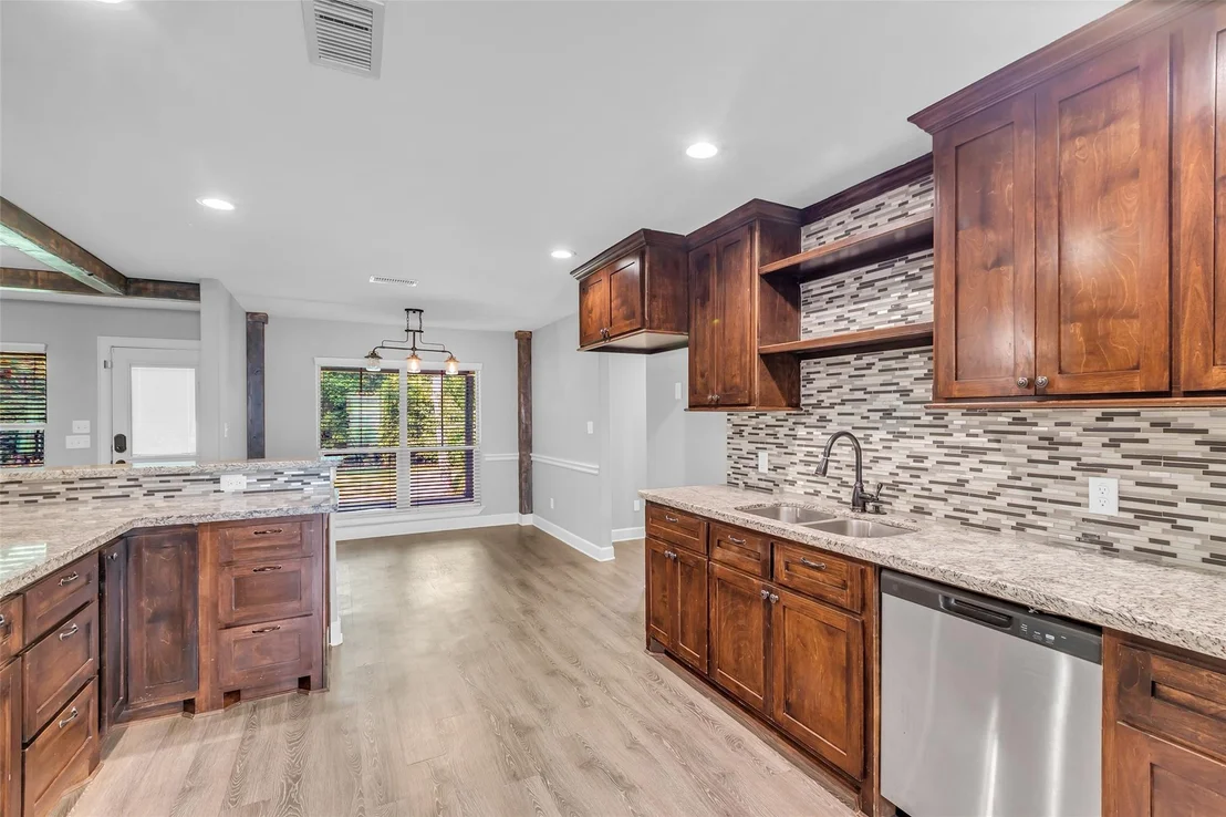 Photo of 11635 Forest Glen Drive