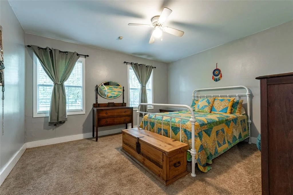 Photo of 830 Lily Lane