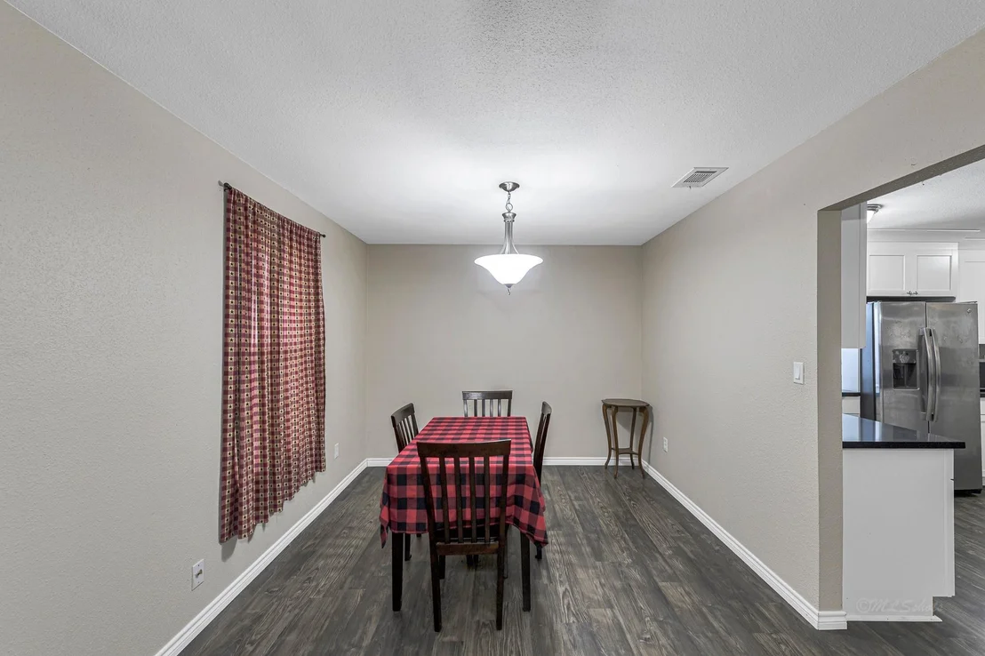 Photo of 1181 Schmidt Road
