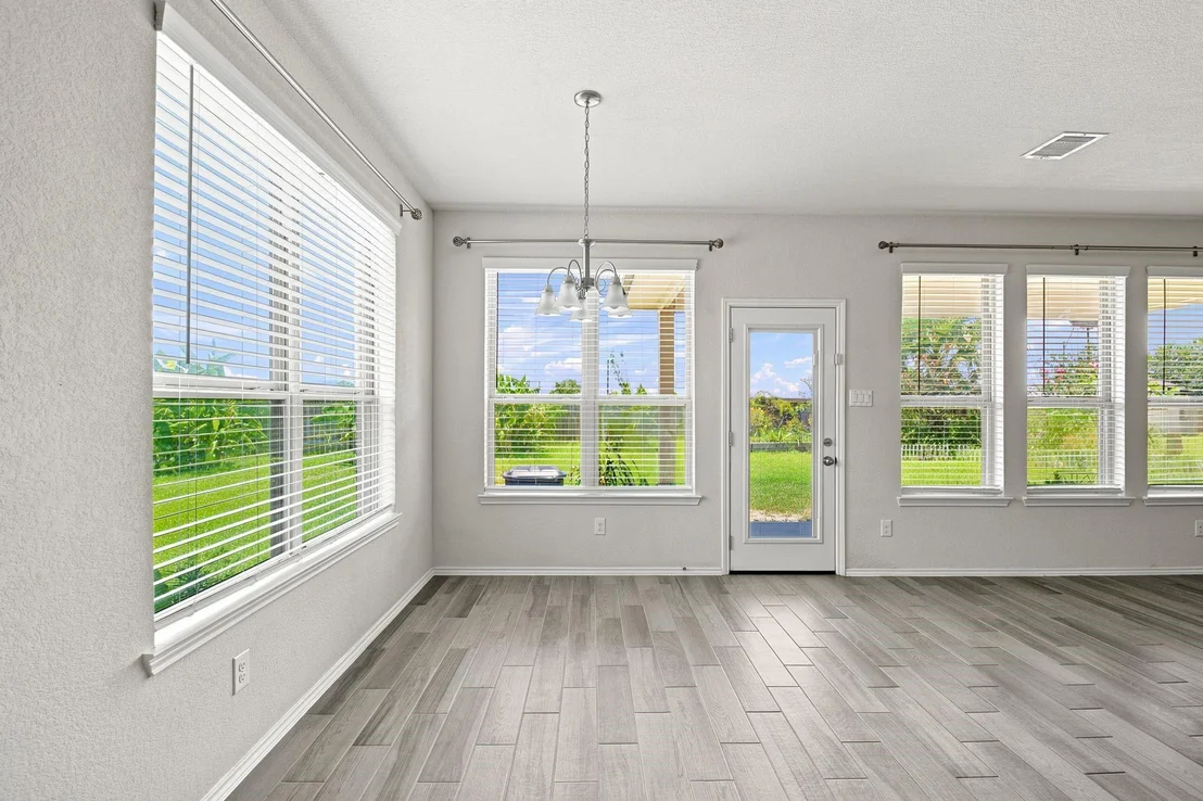 Photo of 693 Forest Bend Lane