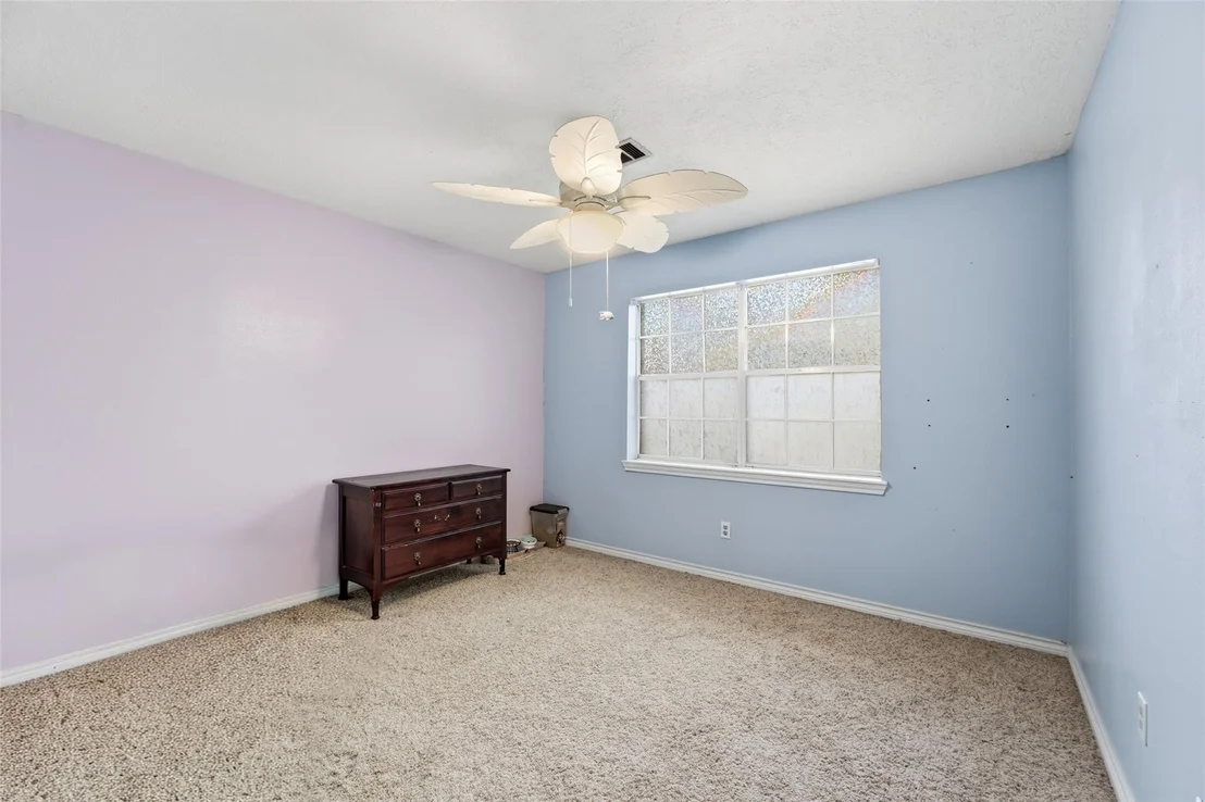 Photo of 22338 Wetherburn Lane