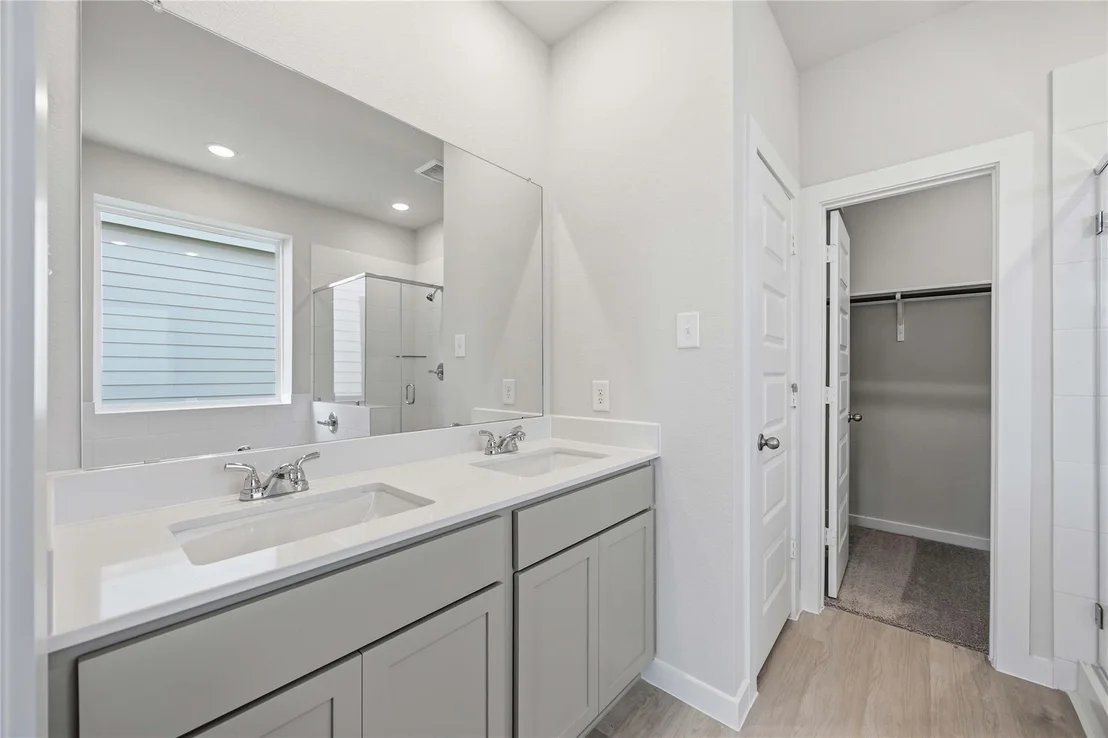 Photo of 1060 Lilly Lane