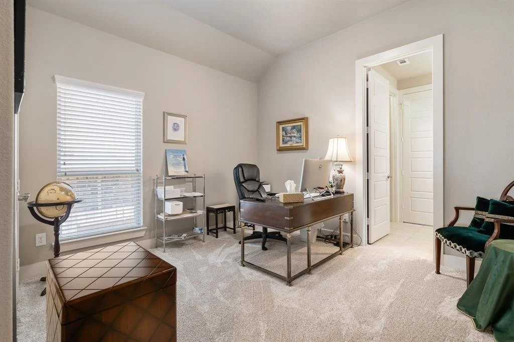 Photo of 320 Black Walnut Court