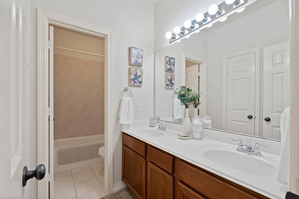 Photo of 6318 Weisinger Drive