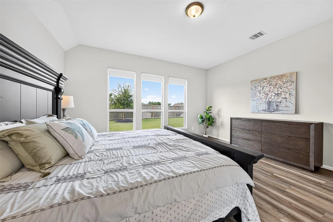 Photo of 5002 Morrison Drive