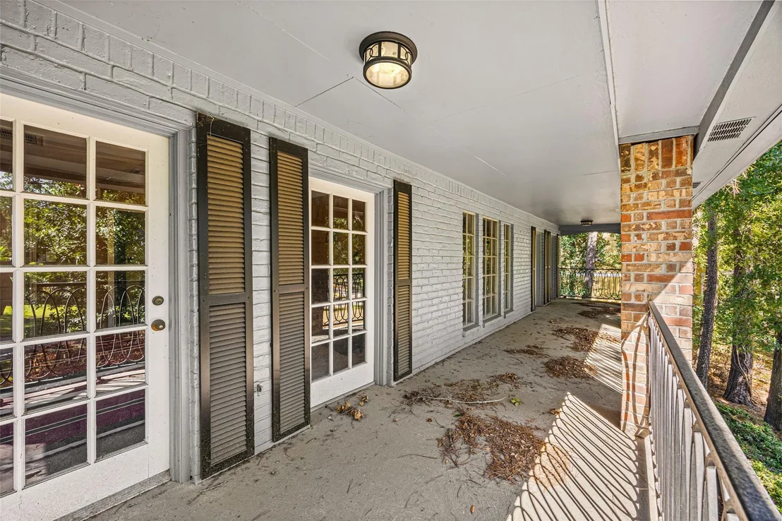 Photo of 1906 Castlerock Drive
