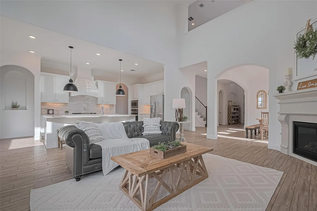 Photo of 18003 Winding Willow Oak Way