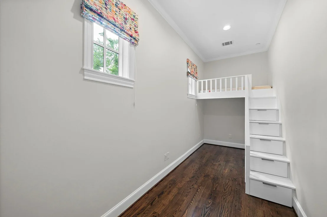 Photo of 5412 Jackson Street