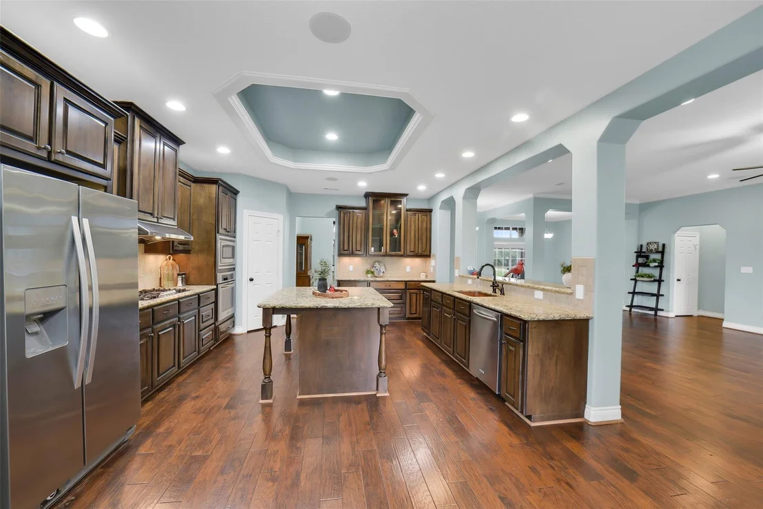 Photo of 19407 Pine Tree Lane