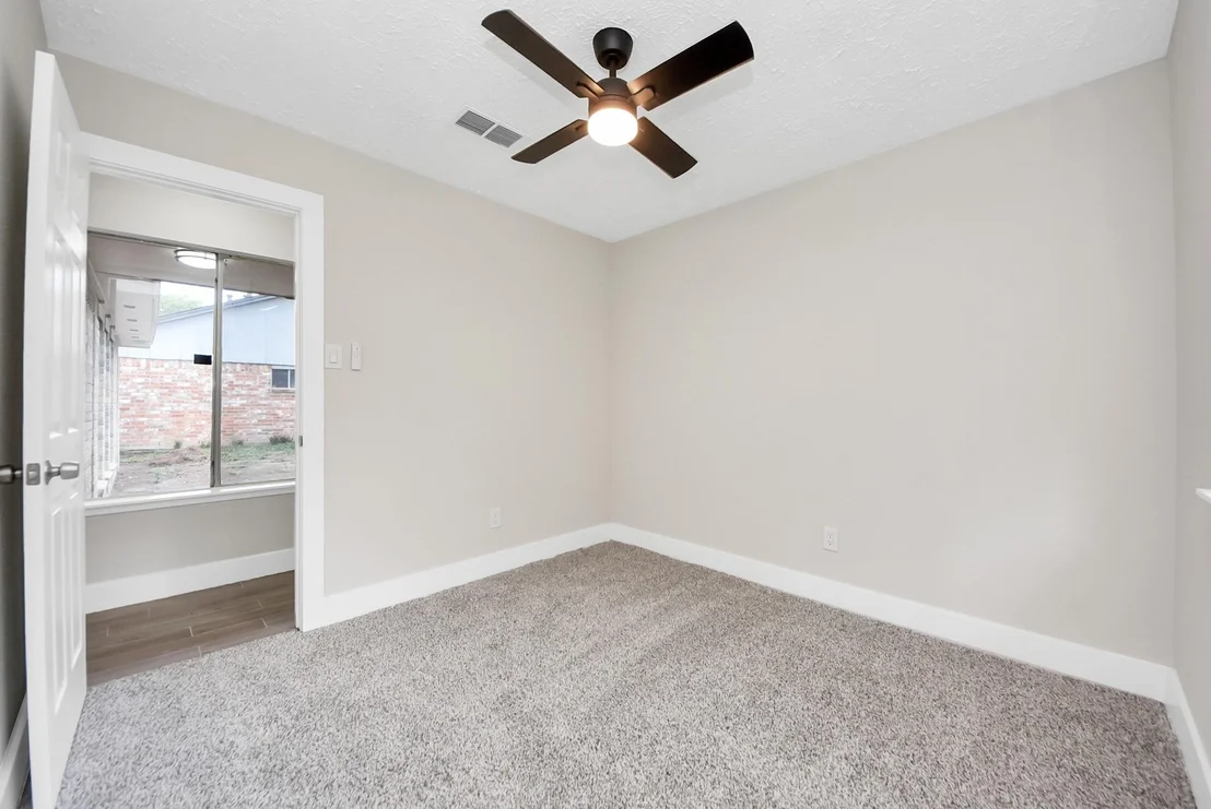 Photo of 4619 Whispering Rock Lane
