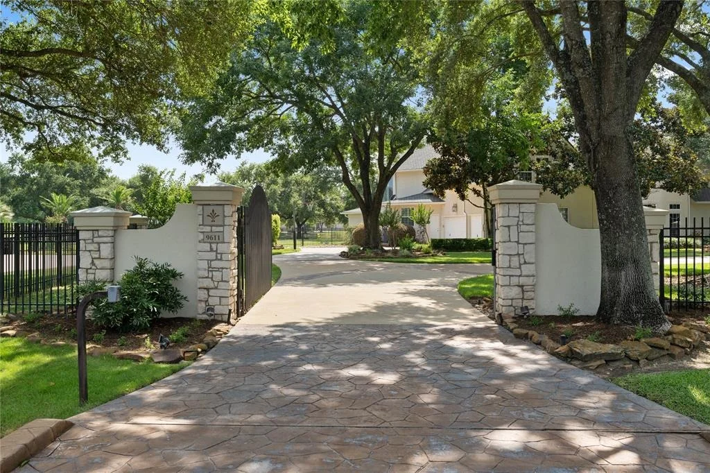 Photo of 9611 Stonebridge Place
