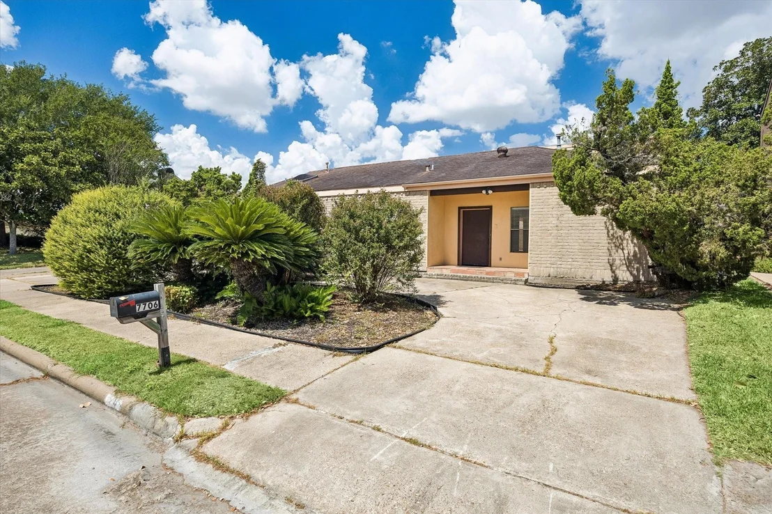 Photo of 7706 Portal Drive