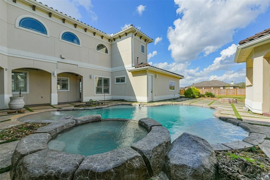 Photo of 317 Red Oak Drive