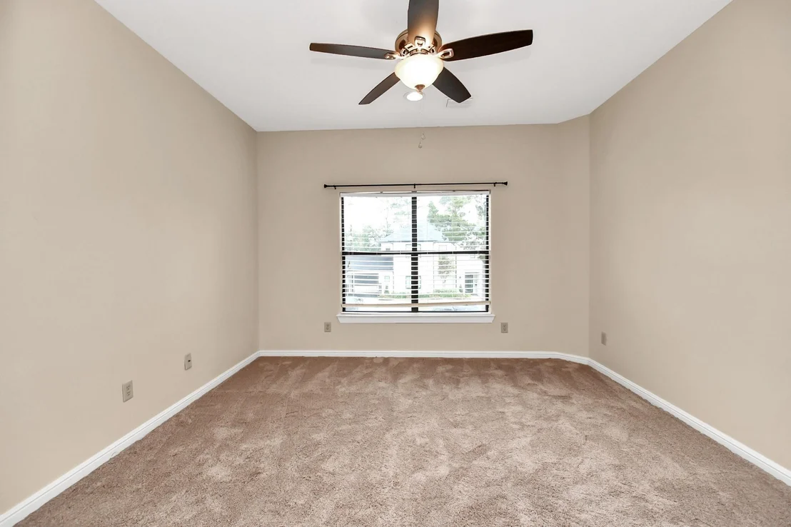 Photo of 1611 Lynnview Drive