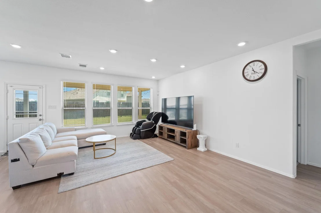 Photo of 5107 Twin Summit Drive