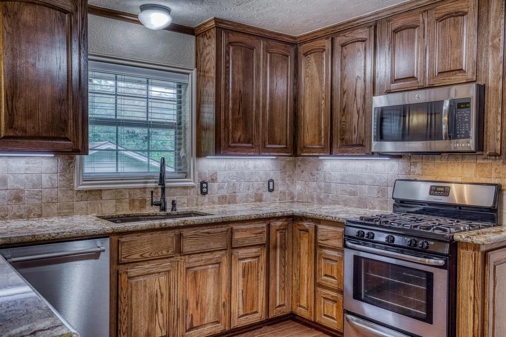 Photo of 1302 Woodson Lane