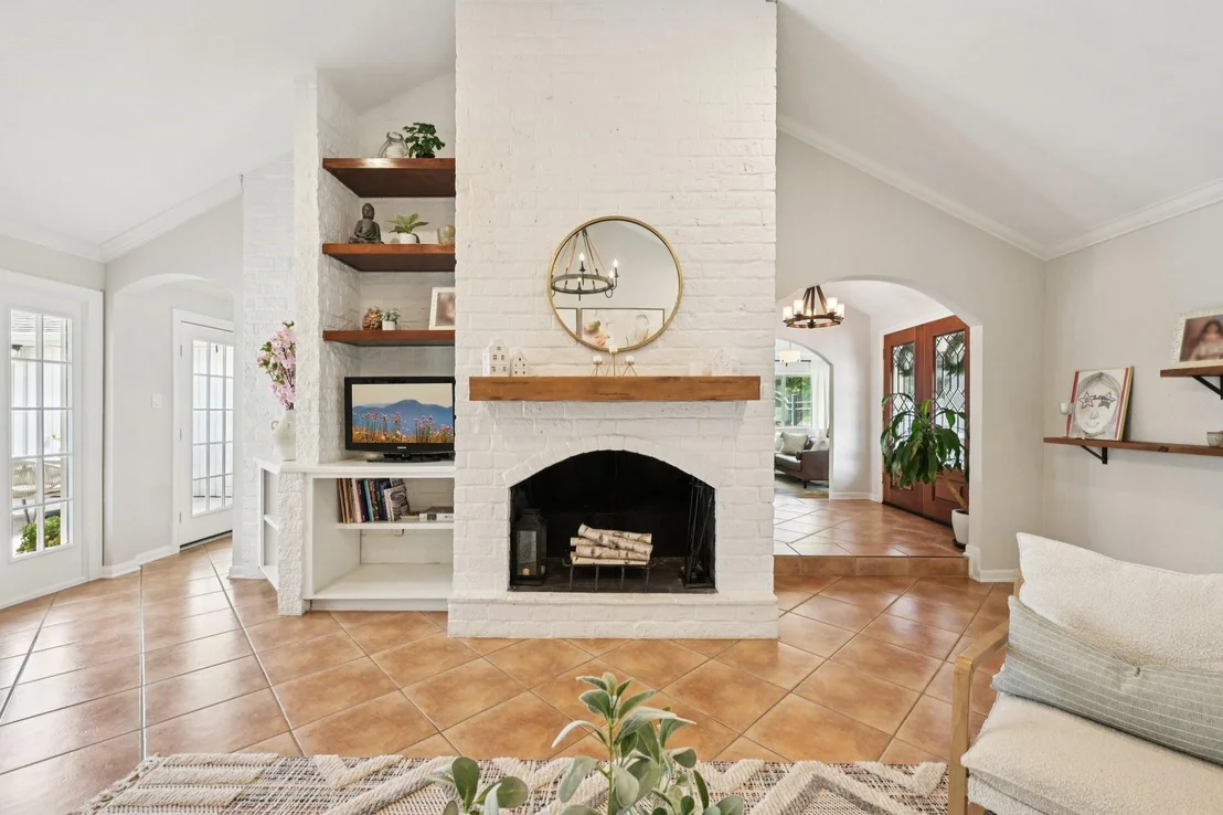 Photo of 14627 Oak Bend Drive