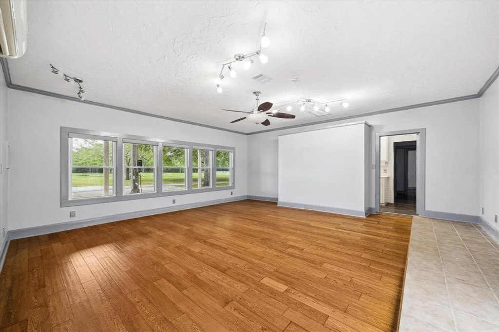 Photo of 5350 Skinner Lane