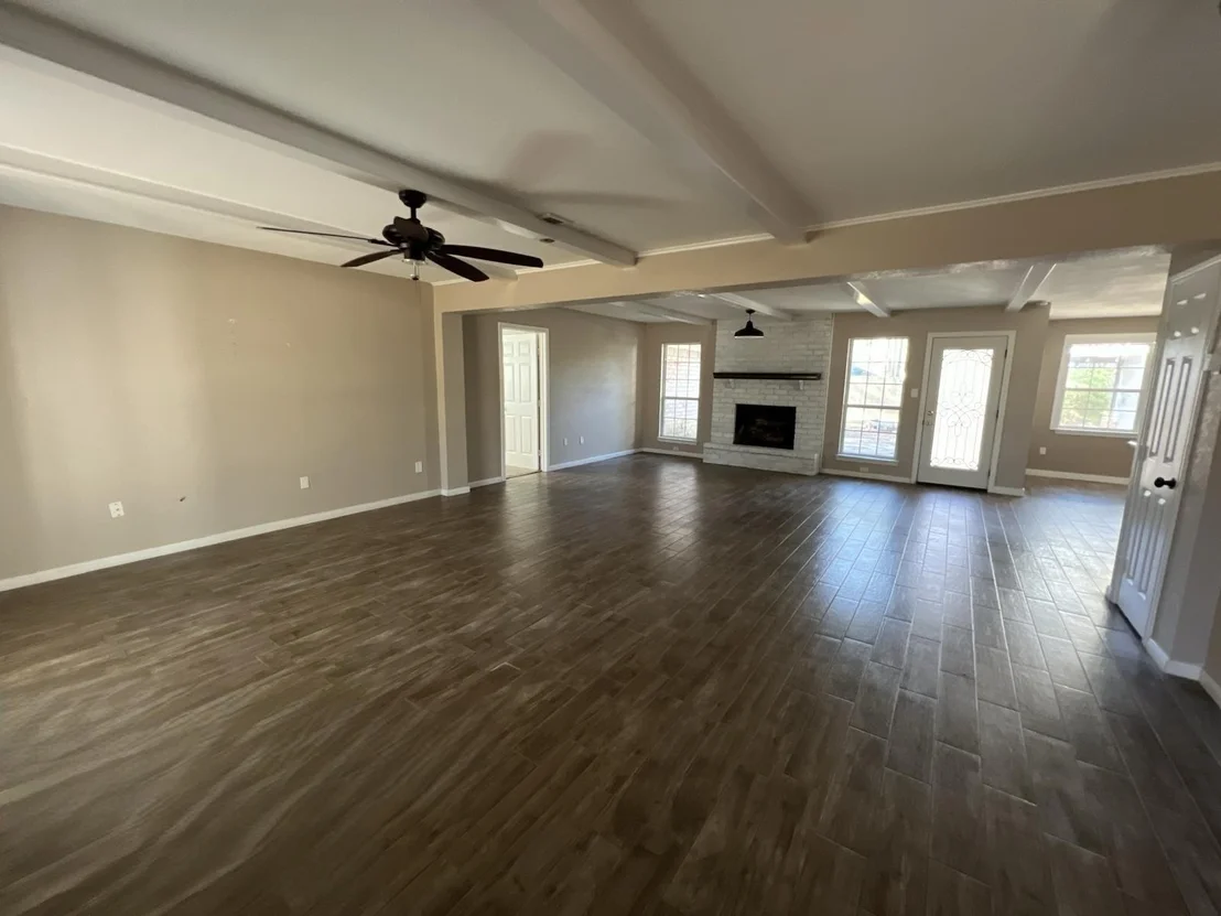 Photo of 676 Ravensworth Drive