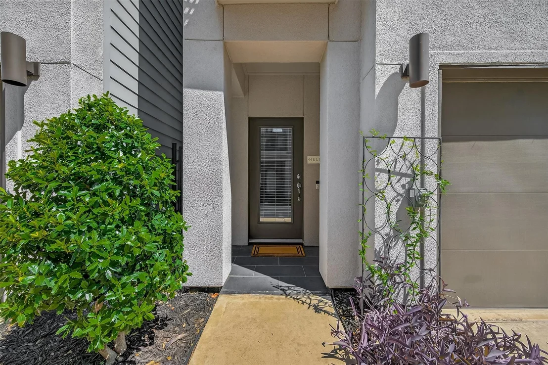 Photo of 953 Saint Augustine Street