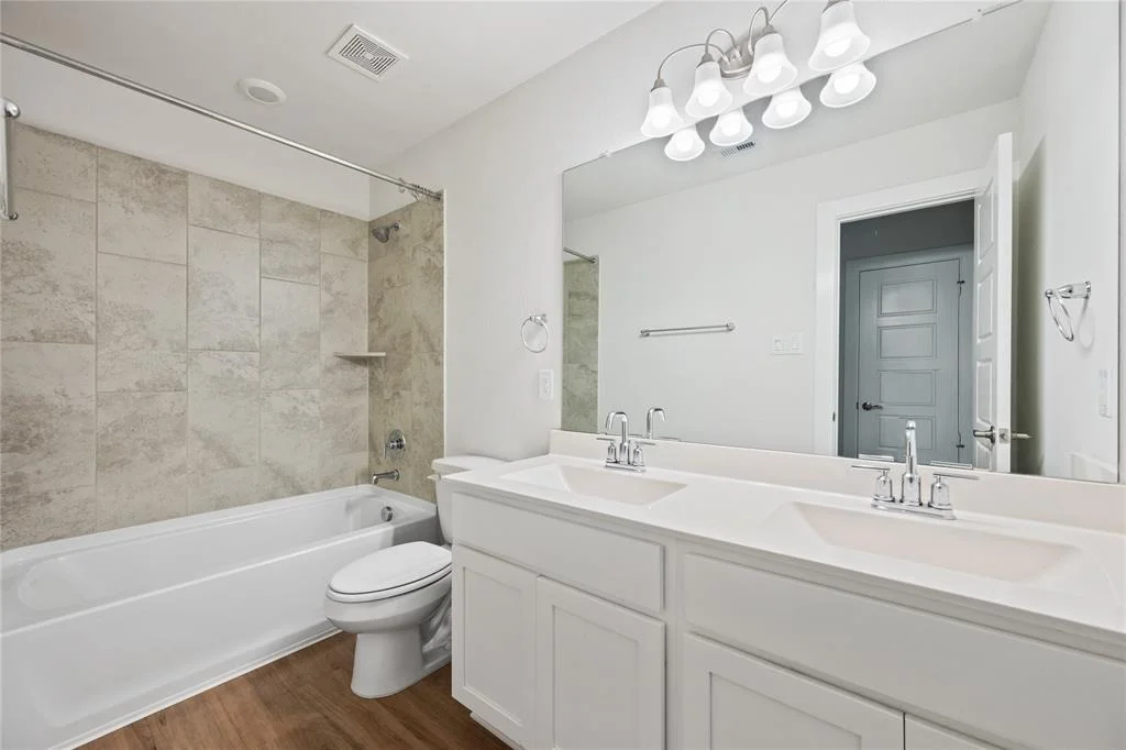 Photo of 10613 Whitejacket