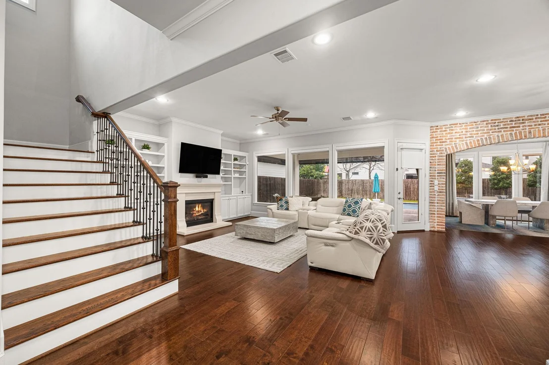 Photo of 1355 Chippendale Road