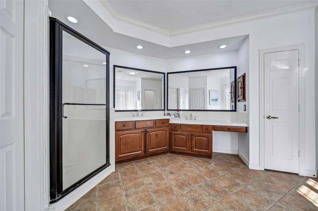 Photo of 15122 Windsdowne Lane